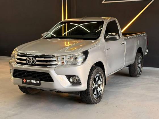 TOYOTA HILUX 2.8 D-4D TURBO DIESEL CHASSI 4X4 MANUAL